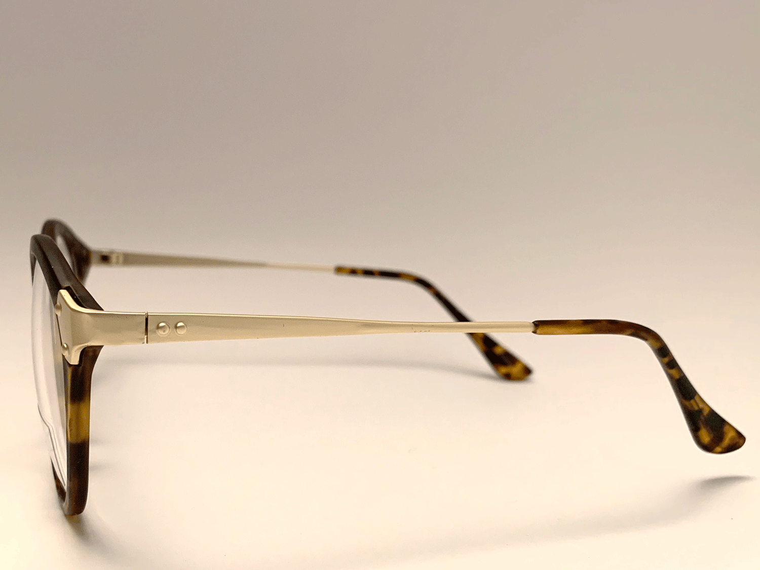 Vasega Tortise sunglasses side view | Ego - moorganstern